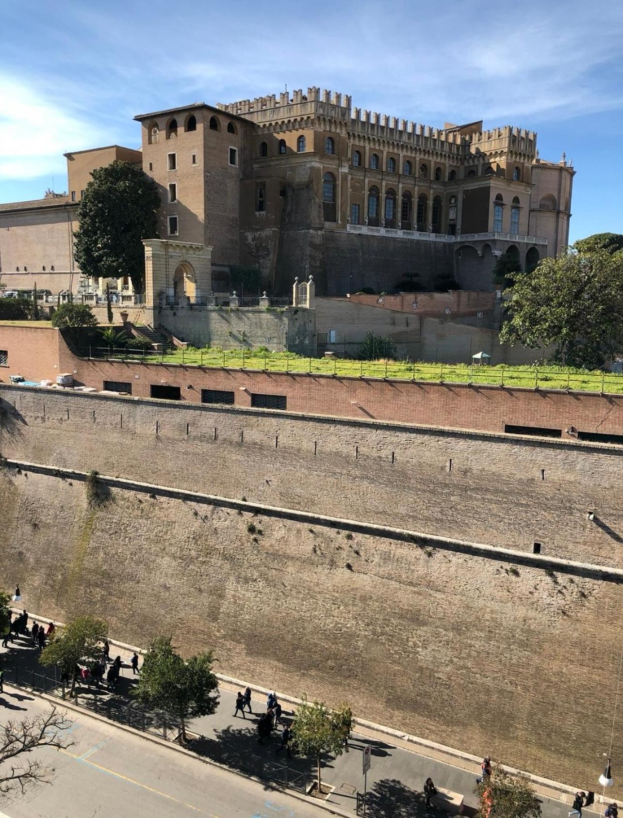 Zeus Group Vatican Rzym Zewnętrze zdjęcie